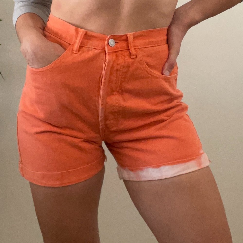 Vintage Guess Shorts (orange)